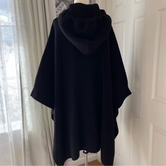 Zara 100% Wool Oversized Poncho Steven Meisel Black Size M-L - Picture 7 of 13